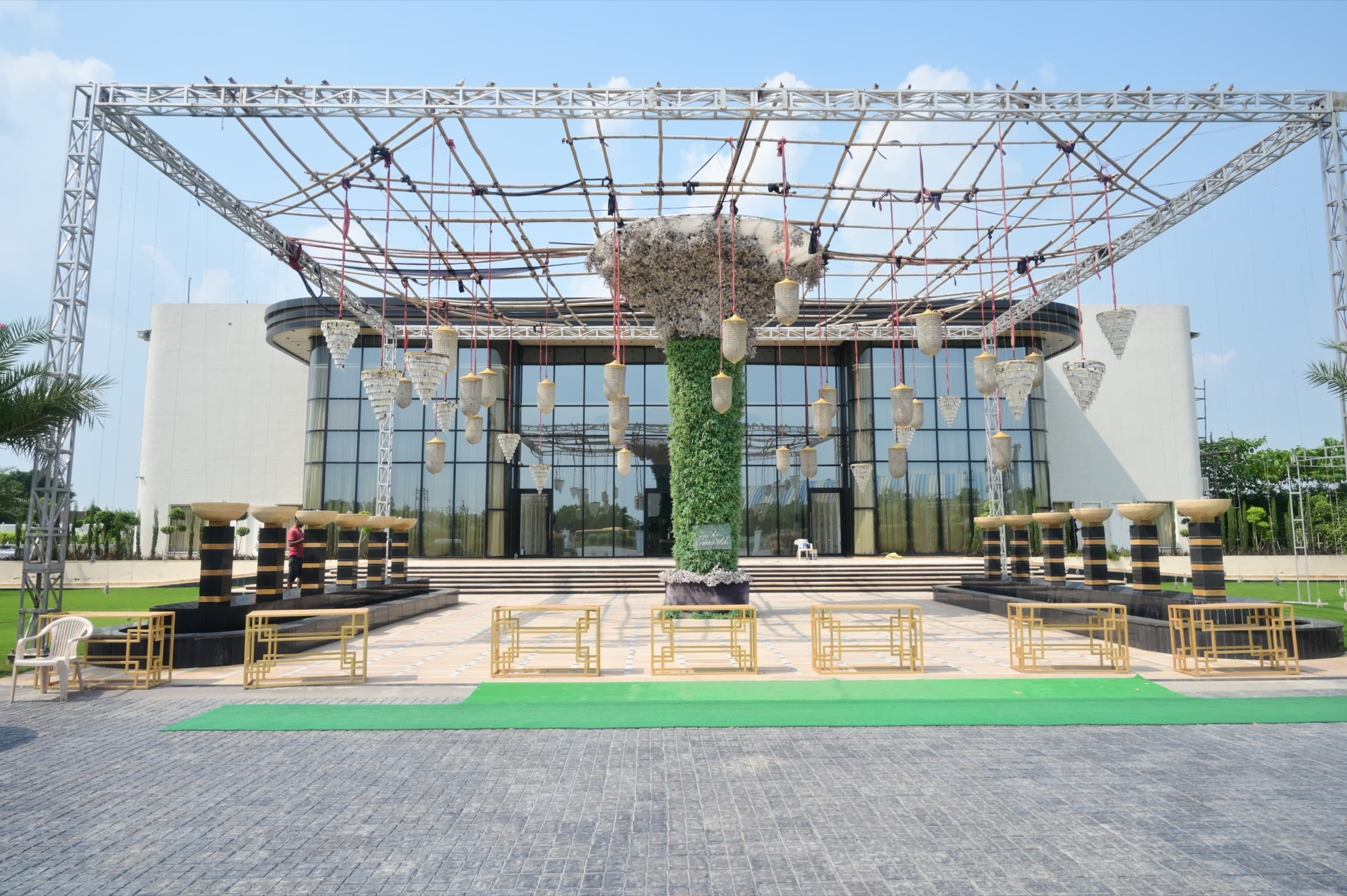 The Emerald — image 7
