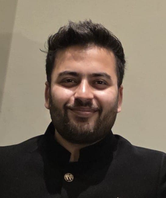 Portrait of Arun Khurana